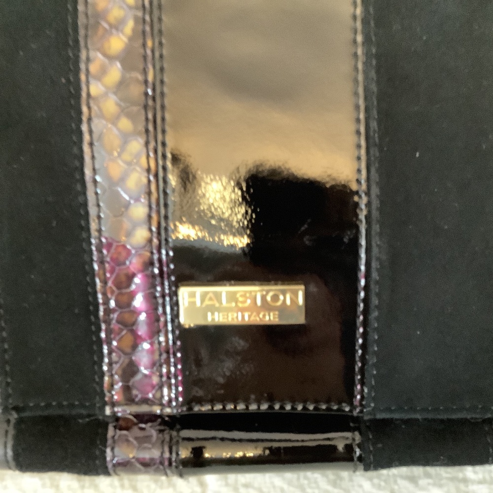 EUC Halston Heritage Black Leather suede shoulder  crossbody gold chain - Picture 11 of 17